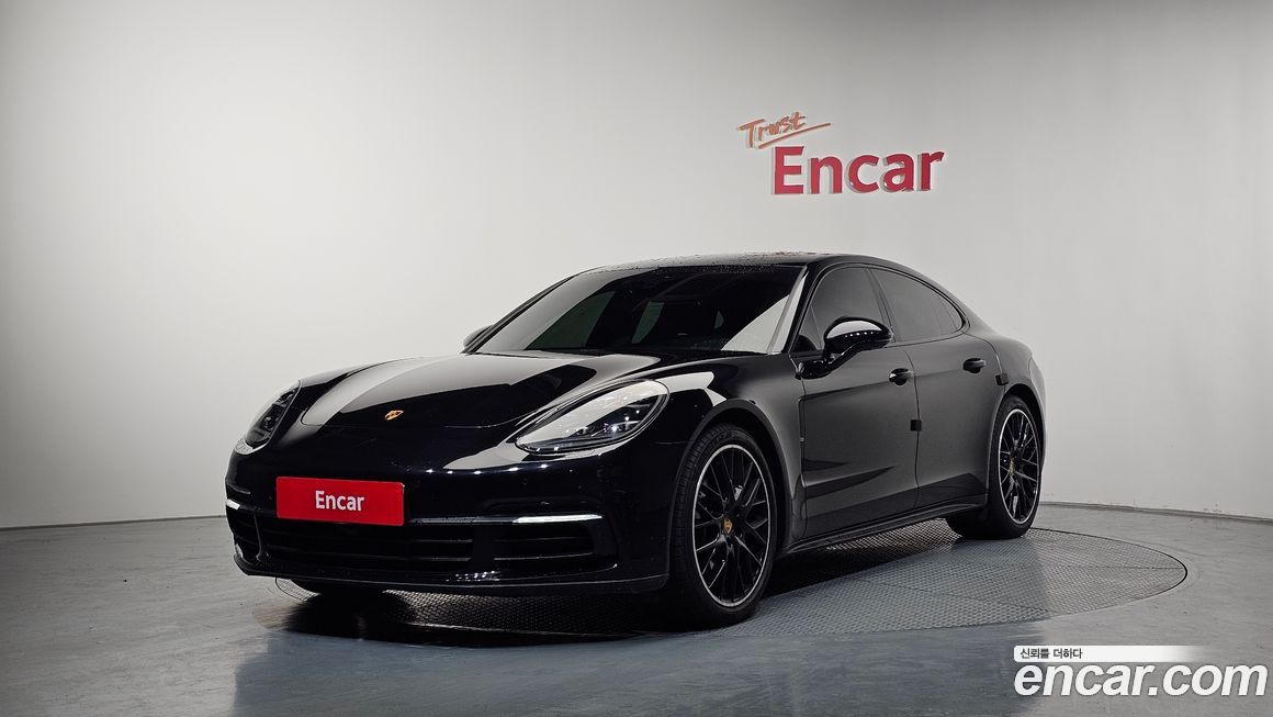 Porsche Panamera 2020