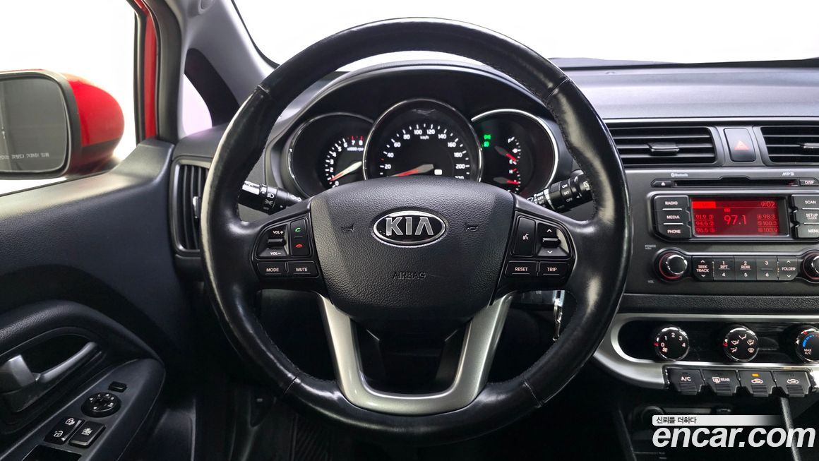 Kia pride 2014