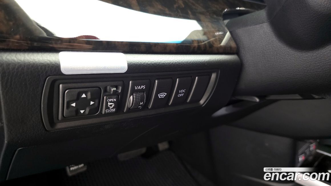 Renault-KoreaSamsung SM7 2009