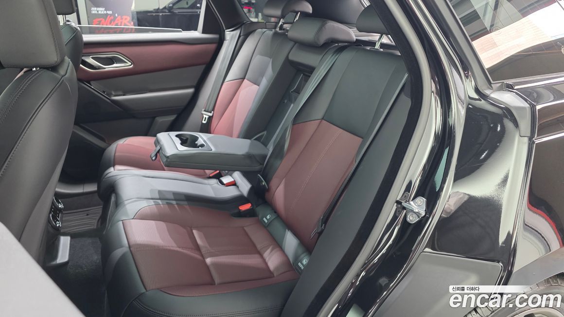 Land Rover Range Rover Velar 2025