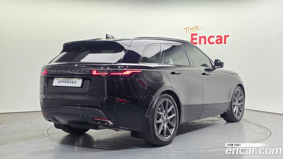 Land Rover Range Rover Velar 2025