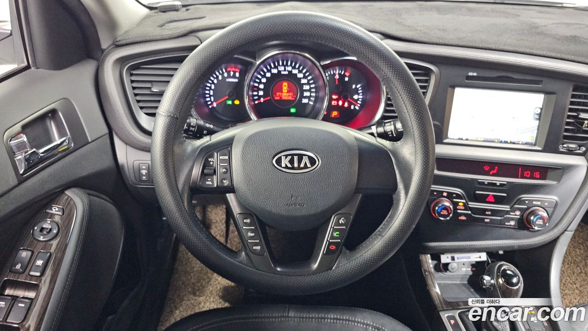 Kia K5 2011