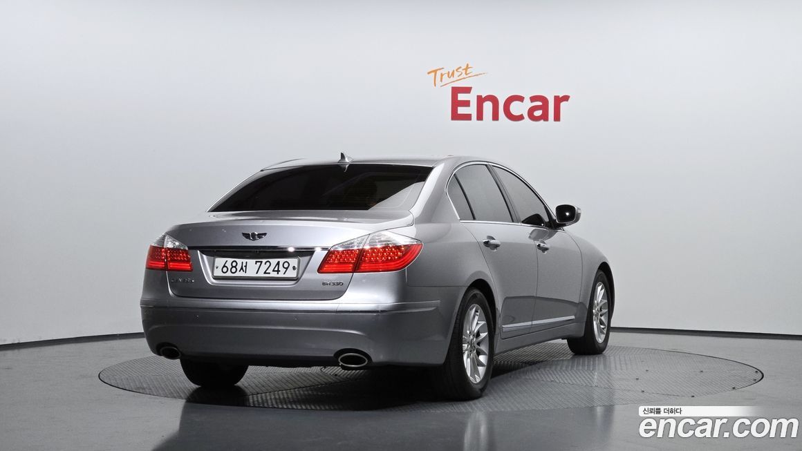 Hyundai Genesis 2010