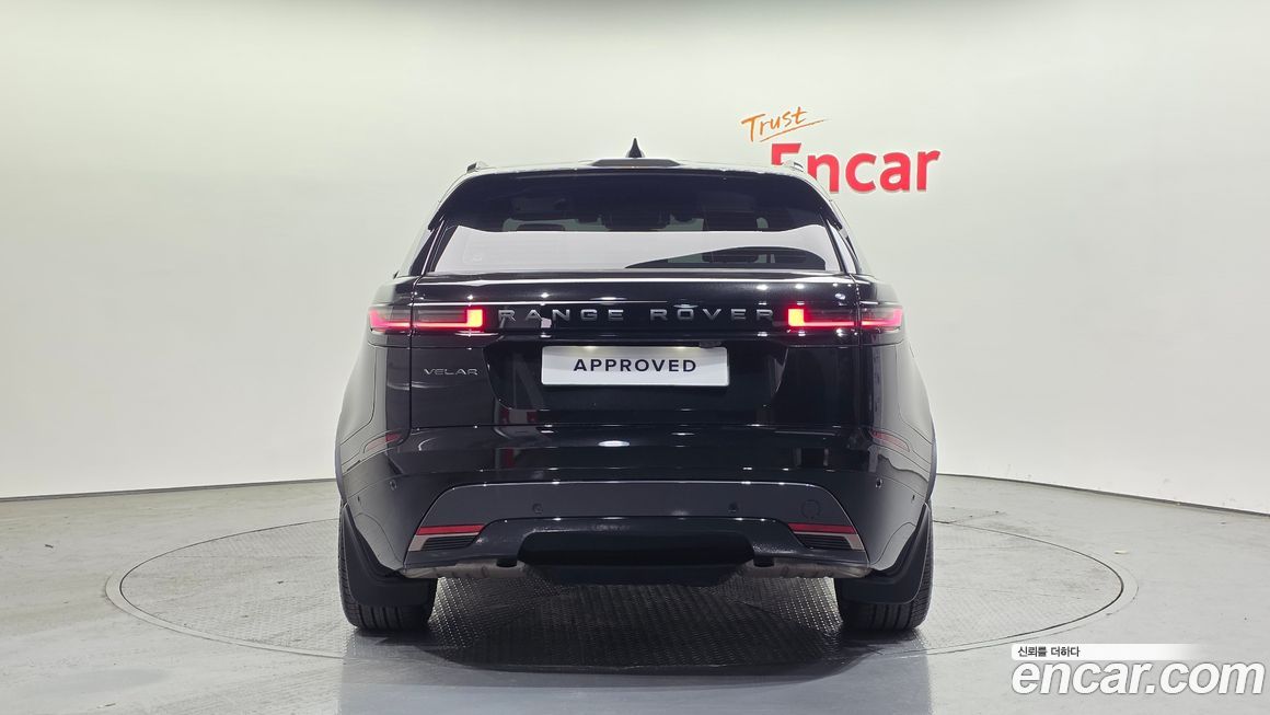 Land Rover Range Rover Velar 2025