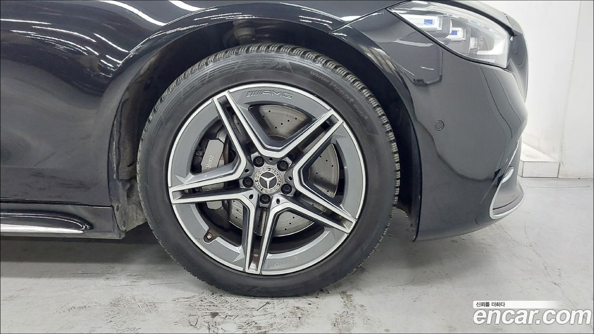 Mercedes-Benz S-Class 2023