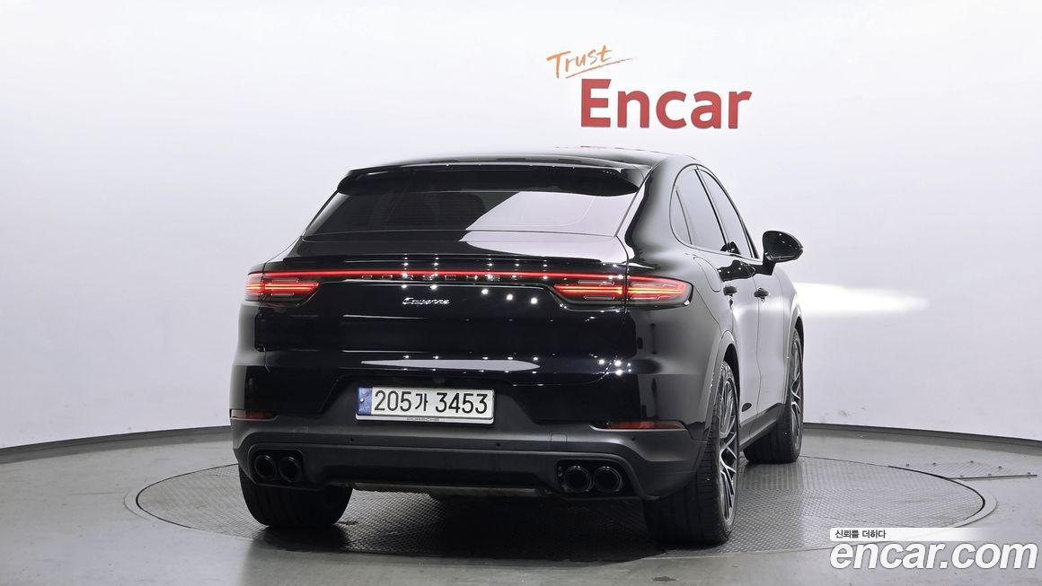 Porsche Cayenne 2021