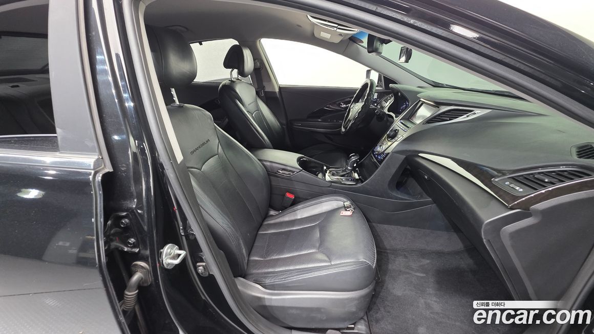 Hyundai Grandeur 2011