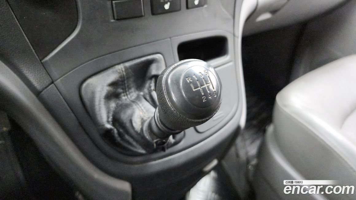 Hyundai Starex 2013