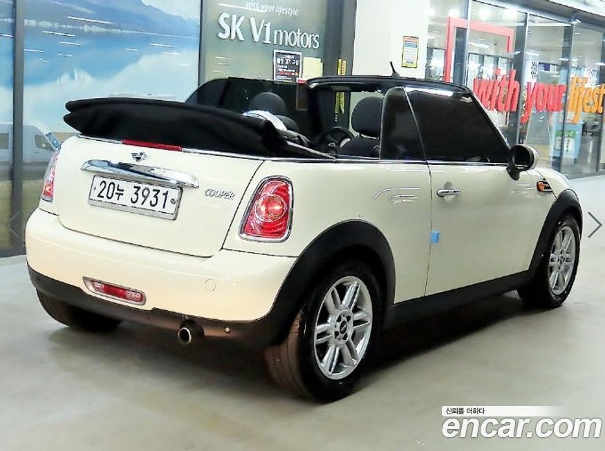 Mini Cooper Convertible 2011