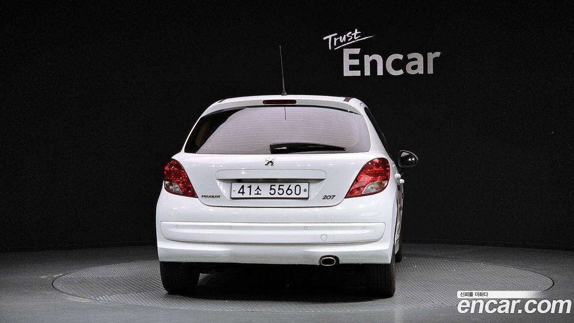 Peugeot 207 2011