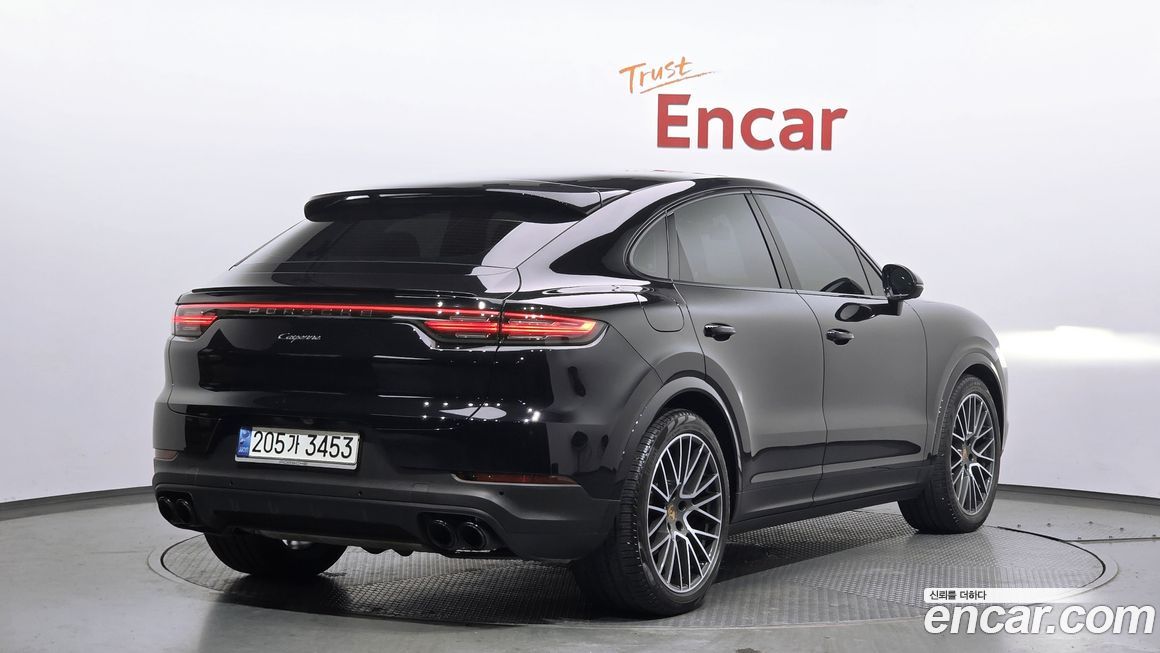 Porsche Cayenne 2021