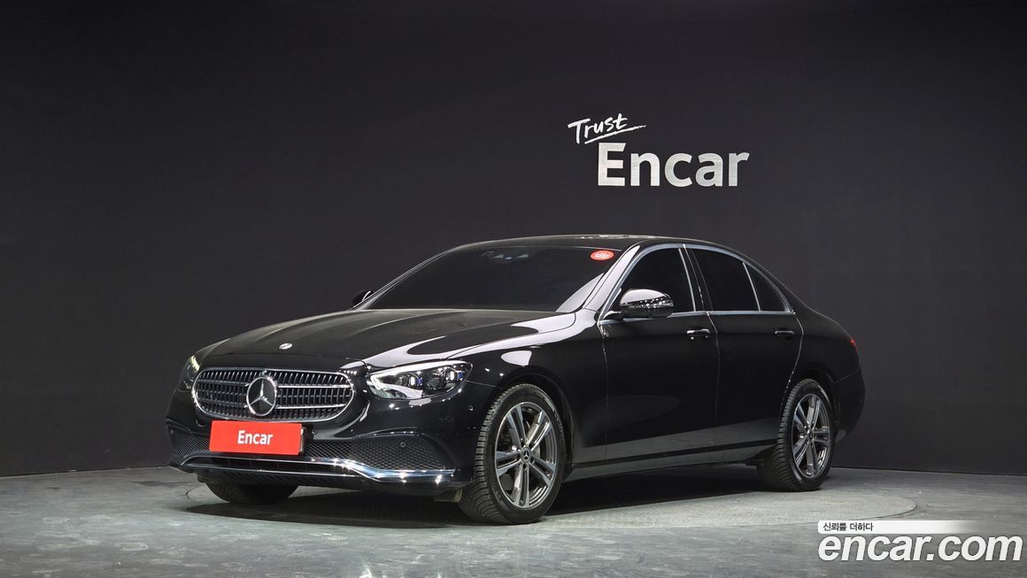 Mercedes-Benz E-Class 2022