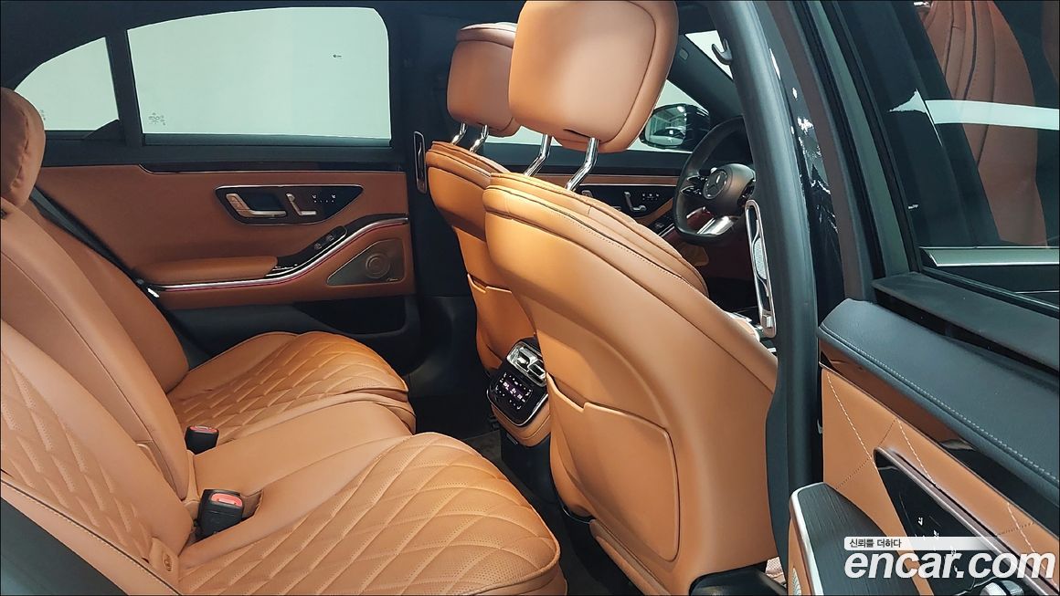 Mercedes-Benz S-Class 2023