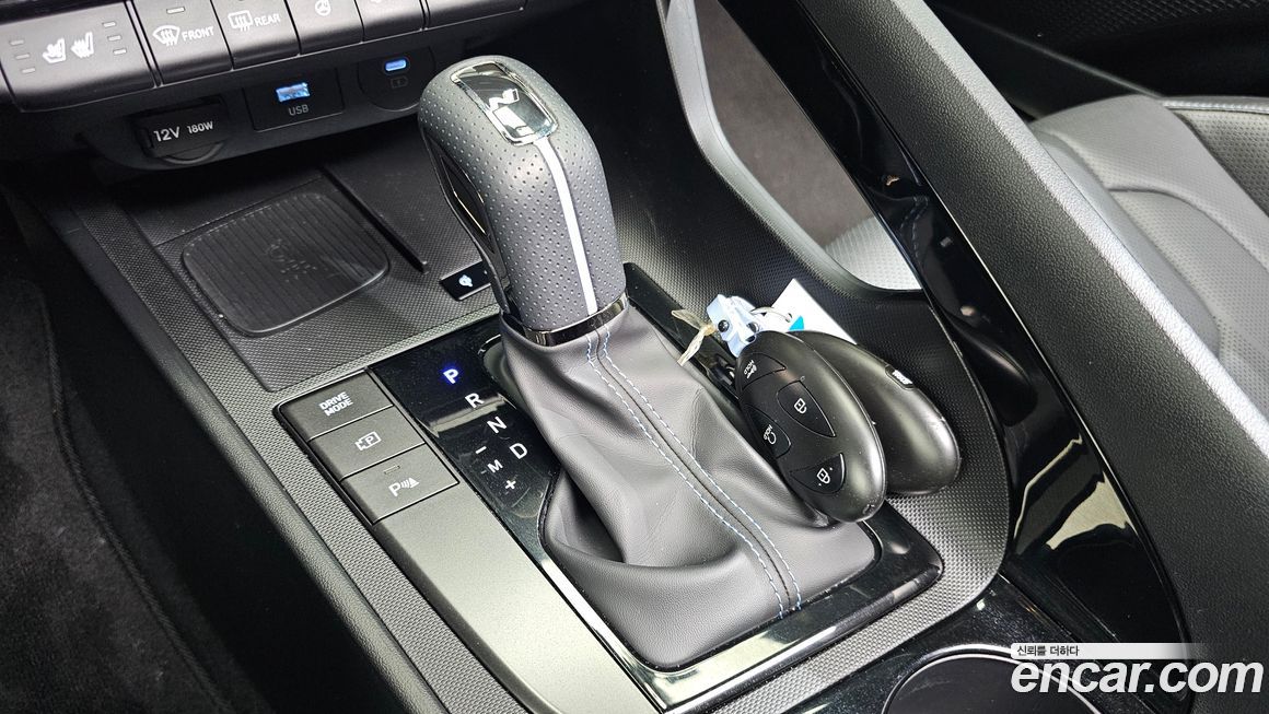 Hyundai AVANTE 2025