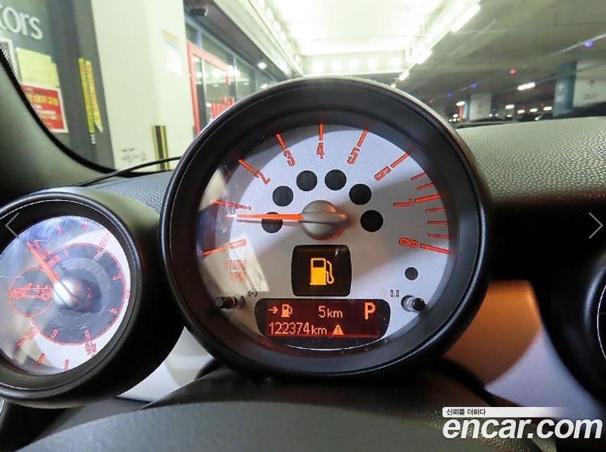 Mini Cooper Convertible 2011