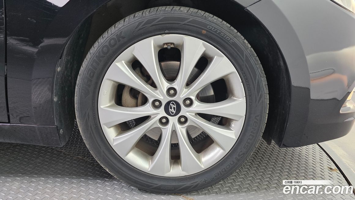 Hyundai Grandeur 2011