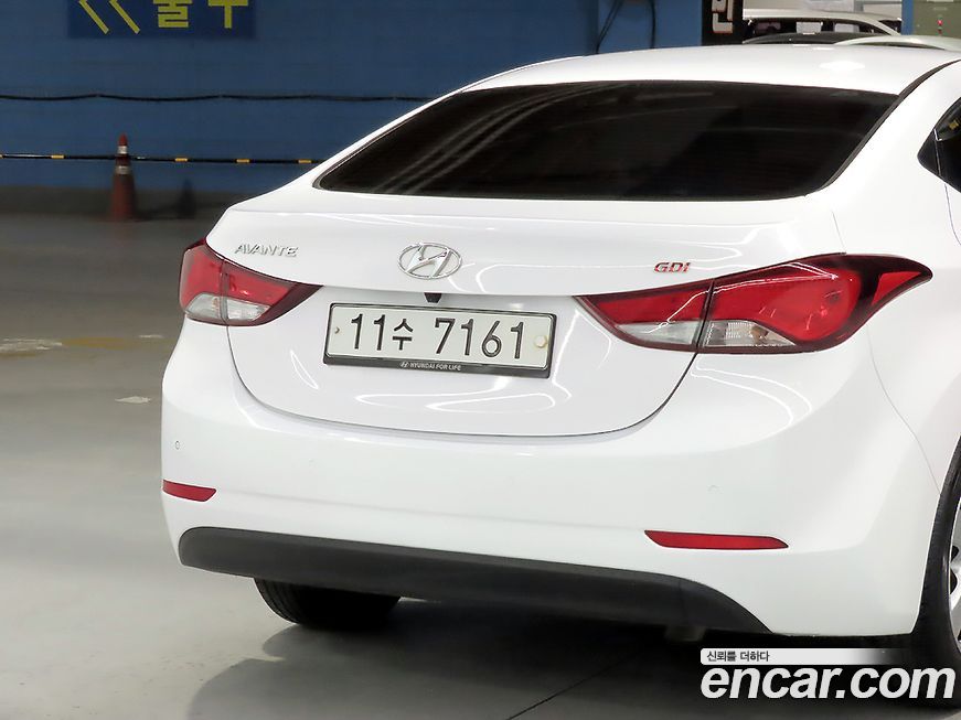 Hyundai AVANTE 2015