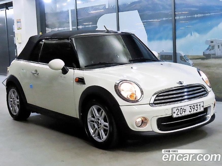 Mini Cooper Convertible 2011