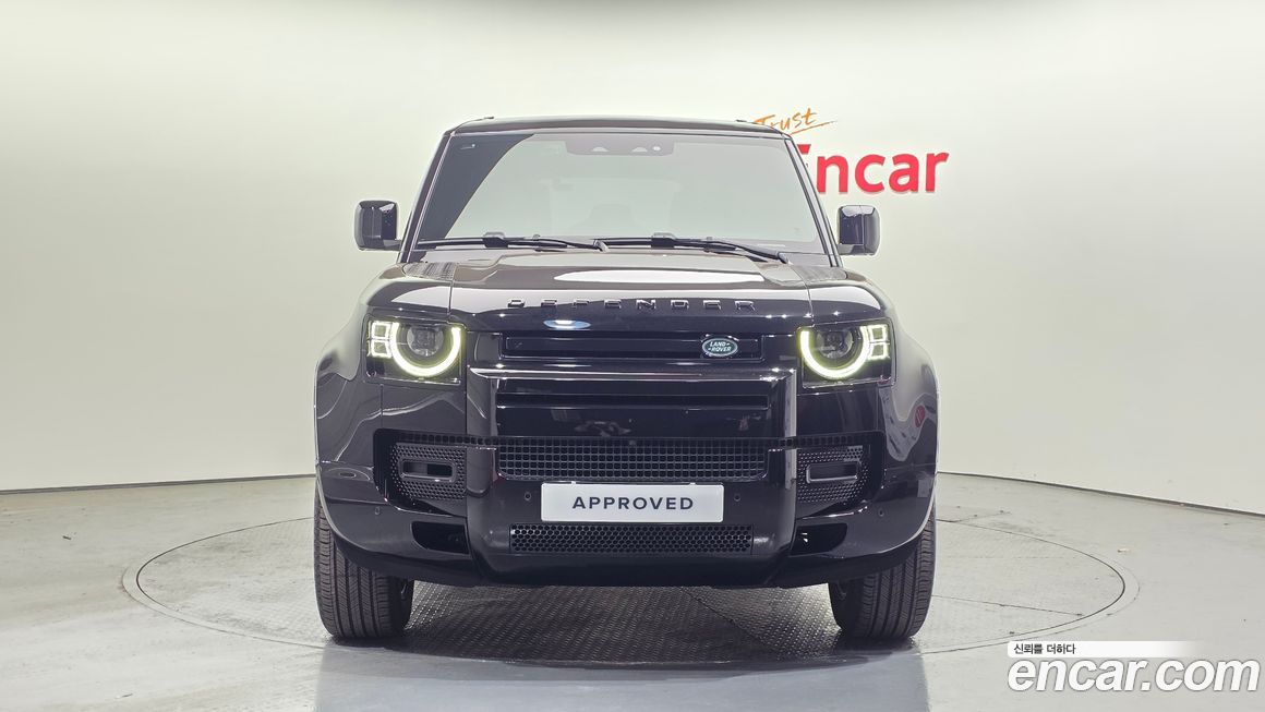 Land Rover Defender 2025