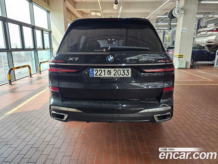 BMW X7 2024