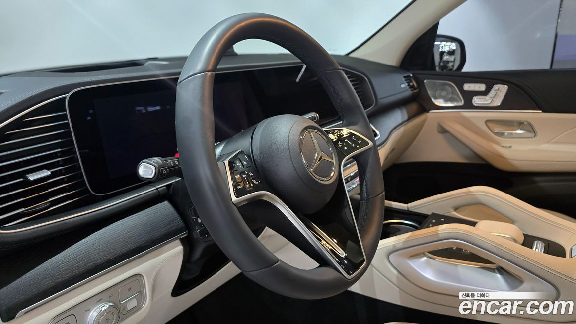Mercedes-Benz GLE-Class 2025