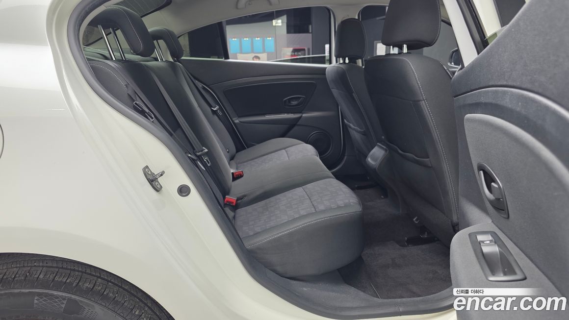 Renault-KoreaSamsung SM3 2013