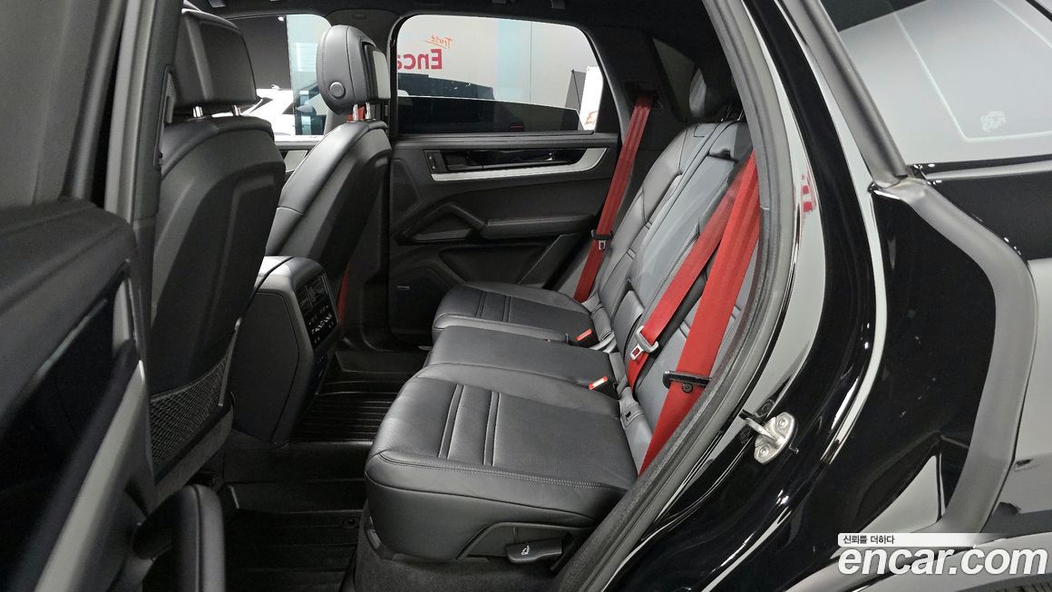 Porsche Cayenne 2024