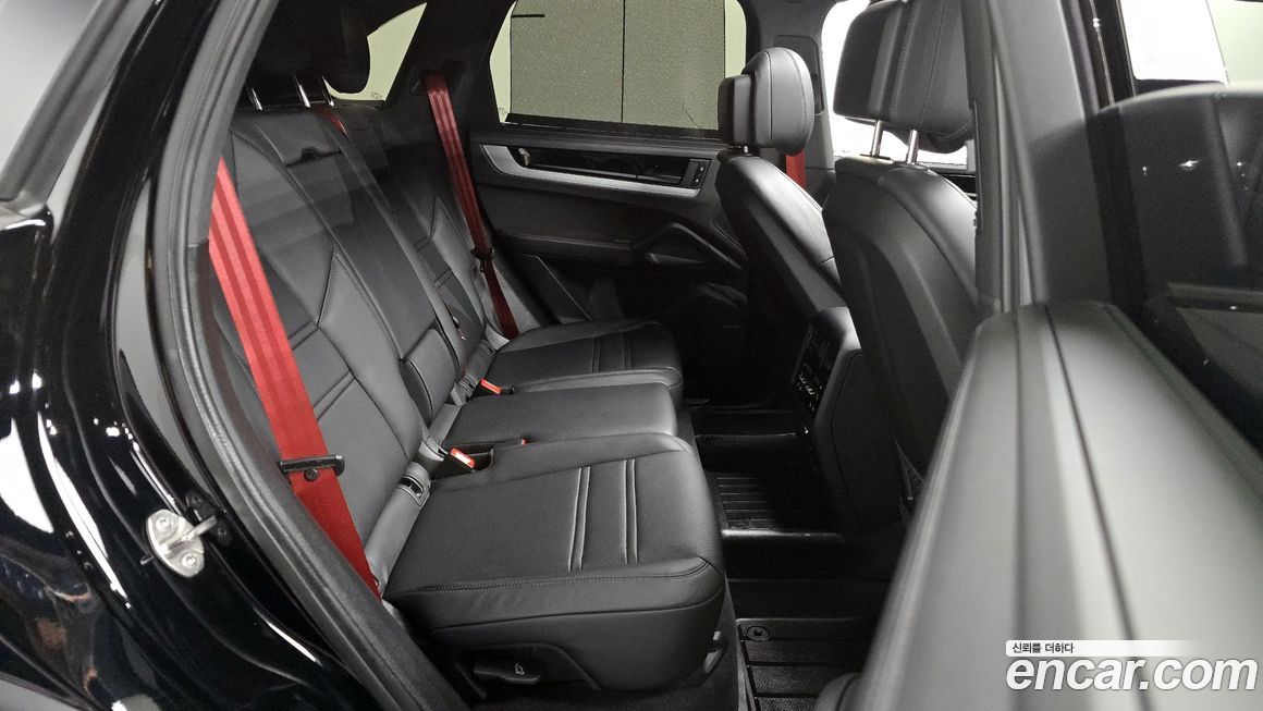 Porsche Cayenne 2024