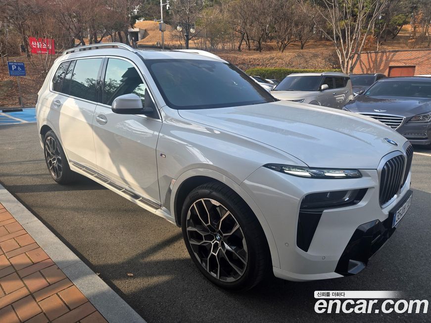 BMW X7 2025