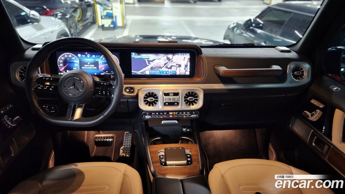 Mercedes-Benz G-Class 2025