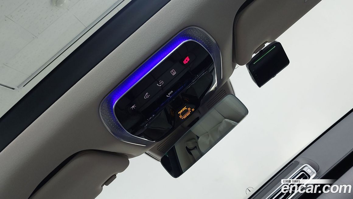 Mercedes-Benz S-Class 2026