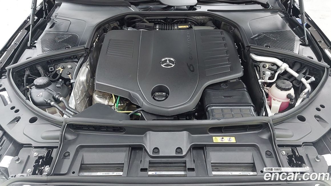 Mercedes-Benz S-Class 2026