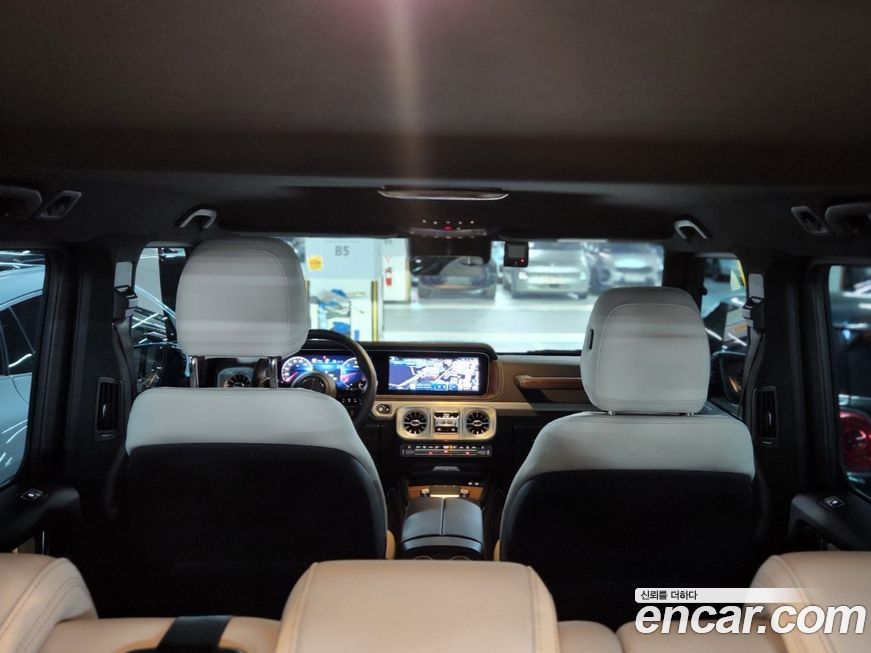 Mercedes-Benz G-Class 2025