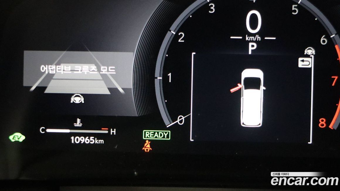 Lexus LM 2025