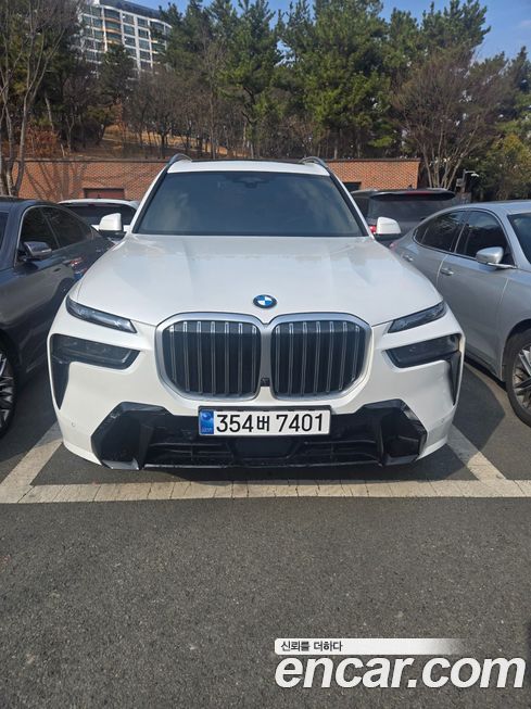 BMW X7 2025