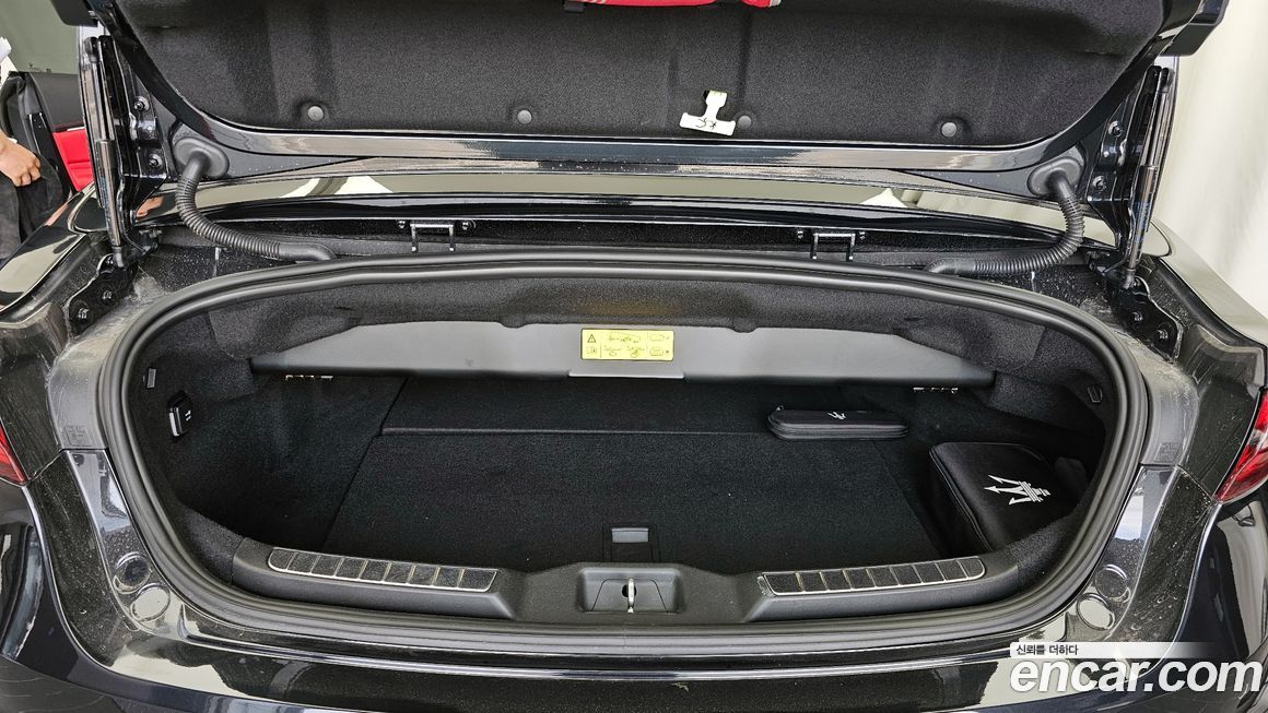 Maserati Gran Cabrio 2024