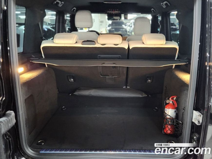 Mercedes-Benz G-Class 2025