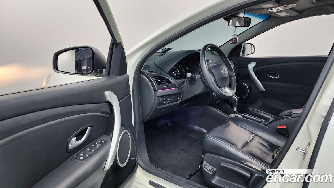 Renault-KoreaSamsung SM3 2010