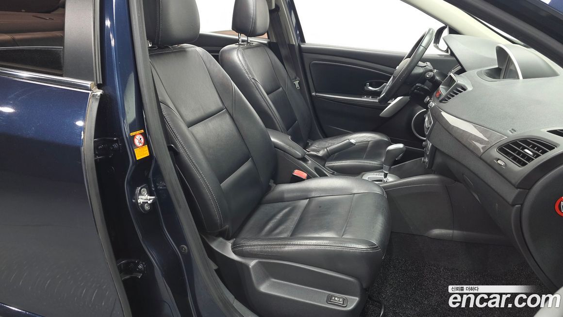 Renault-KoreaSamsung SM3 2011