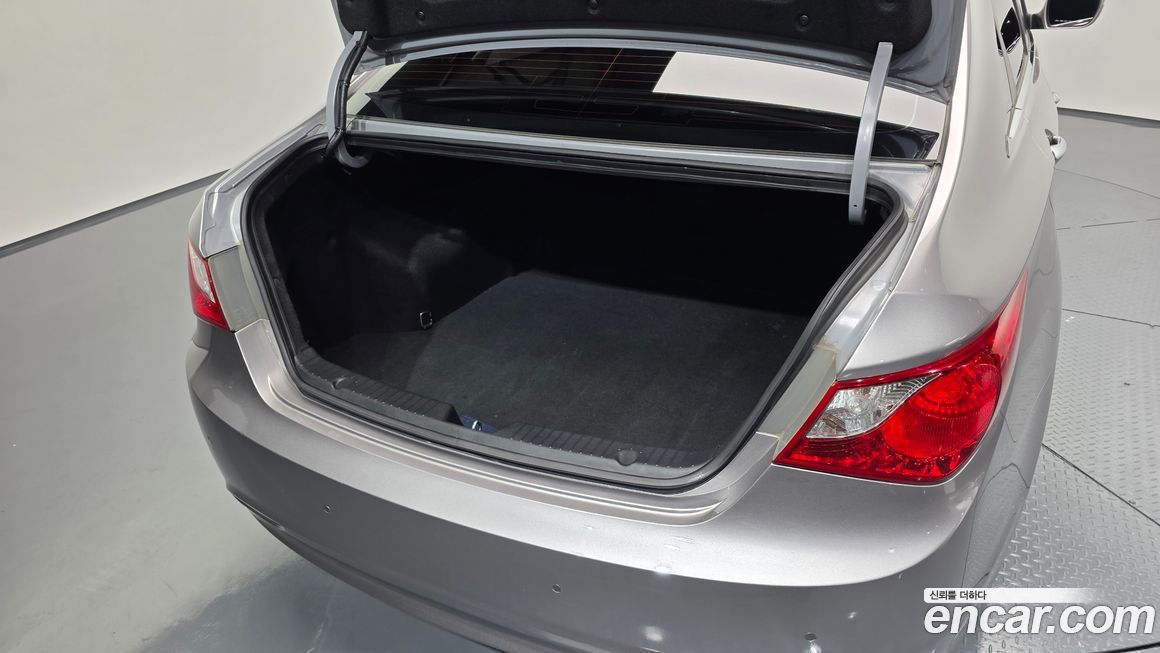 Hyundai Sonata 2012