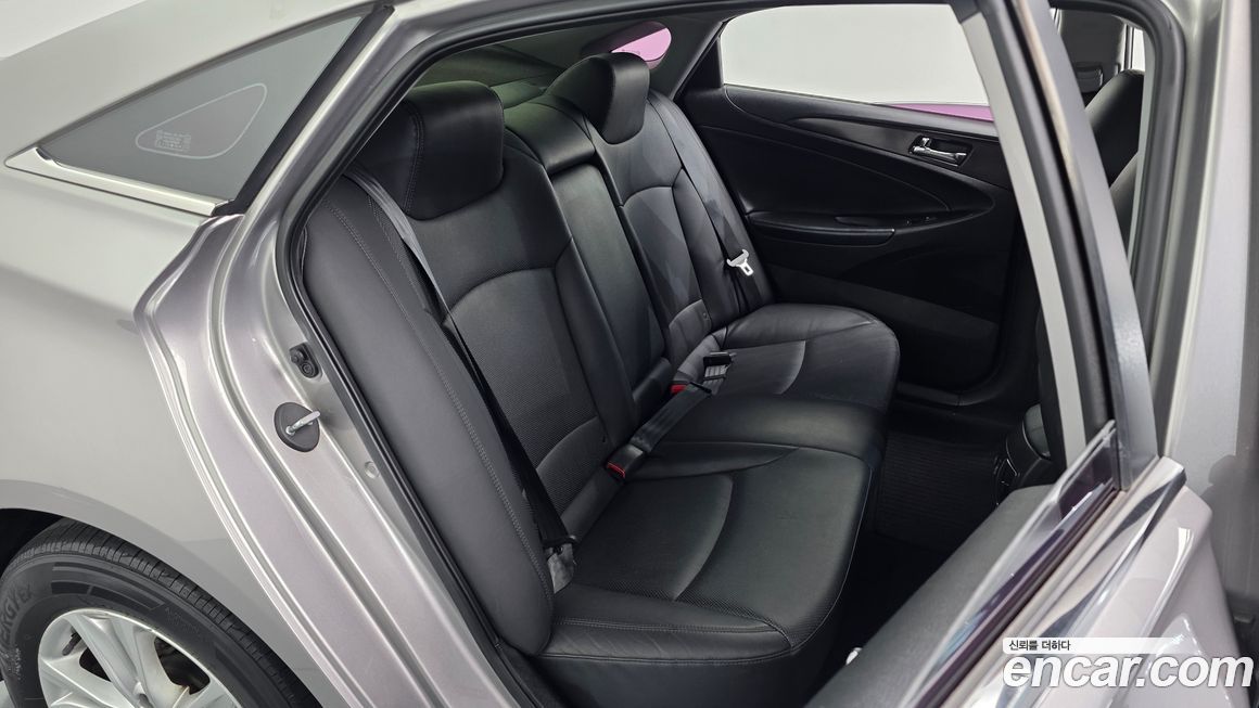 Hyundai Sonata 2012