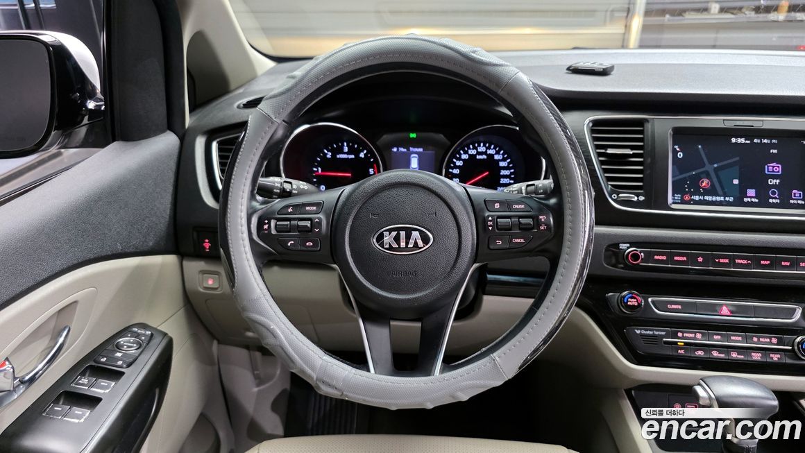 Kia Canival 2019