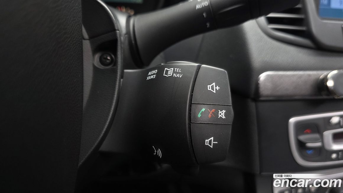 Renault-KoreaSamsung SM3 2011