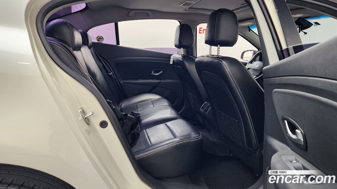 Renault-KoreaSamsung SM3 2010