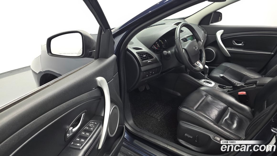 Renault-KoreaSamsung SM3 2011