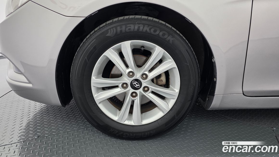Hyundai Sonata 2012