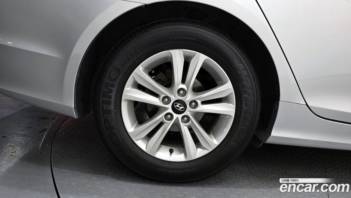 Hyundai Sonata 2010