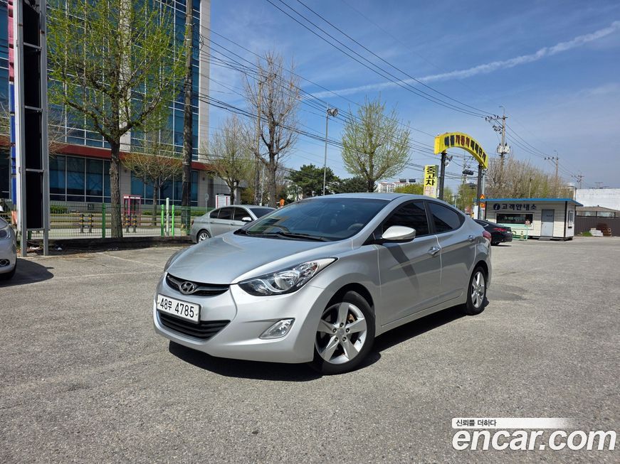 Hyundai AVANTE 2011