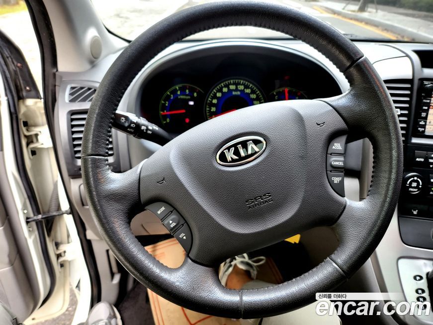 Kia Canival 2011