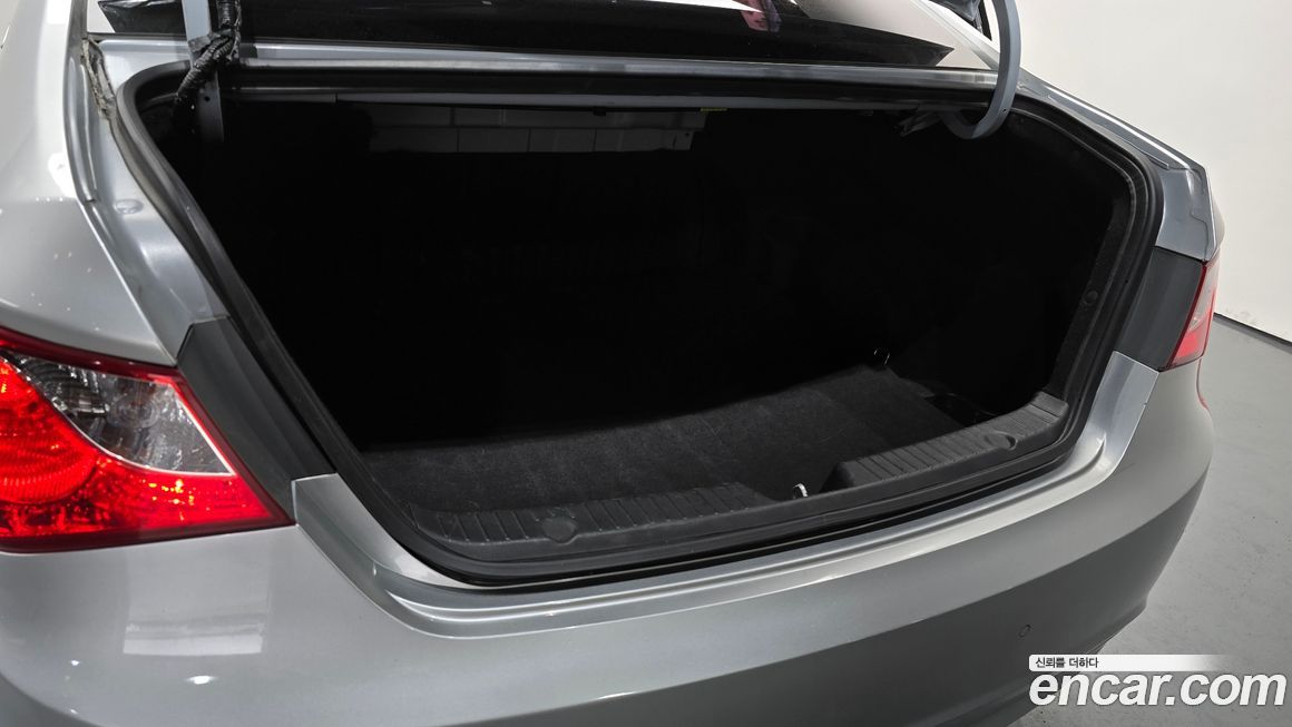 Hyundai Sonata 2010
